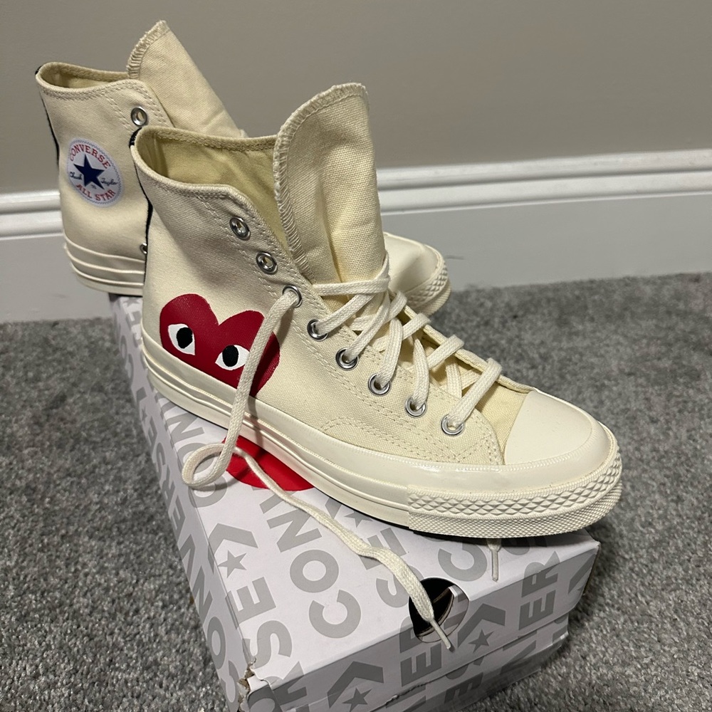 Converse Comme Des Garcon PLAY Chucks in cream size 7 mens, 9 womens